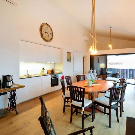 Viva-by The Sea-panorama Penthouse By Interhome Daire