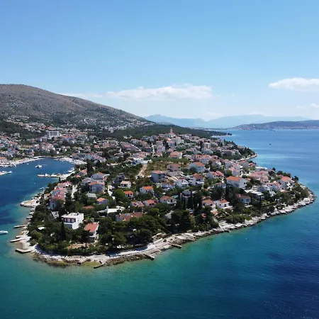Daire Viva-by The Sea-panorama Penthouse By Interhome *