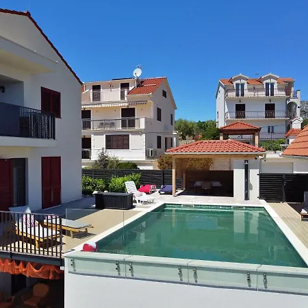 Viva-by The Sea-panorama Penthouse By Interhome * Seget Vranjica